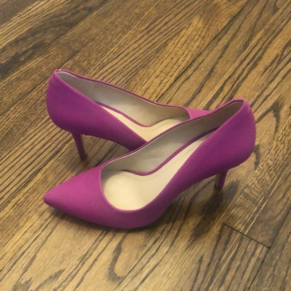 BCBGeneration Fuchsia Pink Heel size 6.5